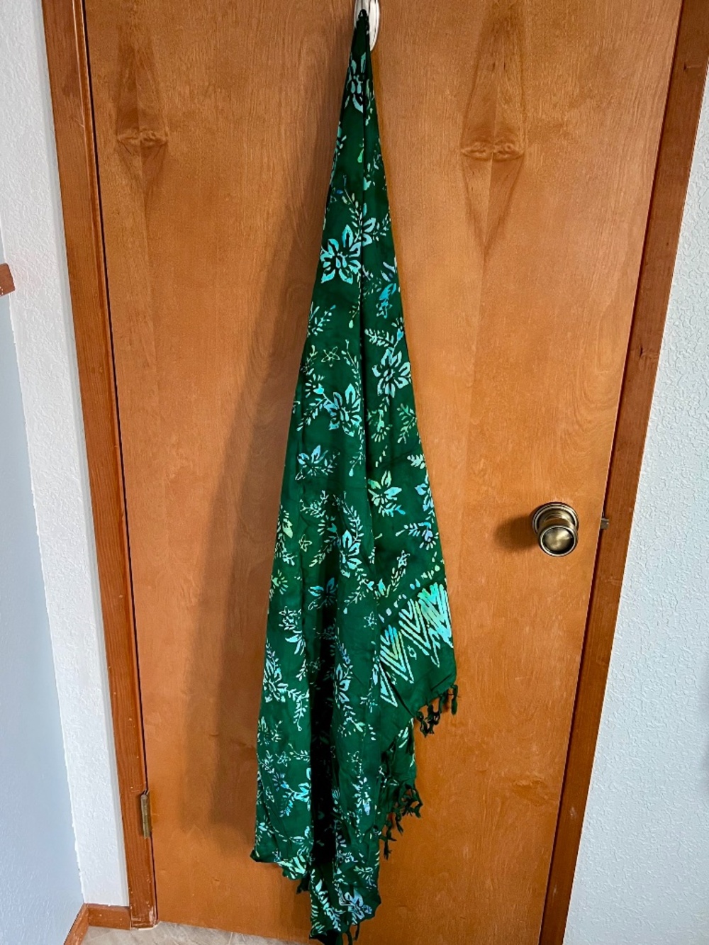 Bali  Batik Shawl Wrap Sarong 43” x 62” Green Floral